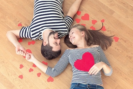 COMMENT FÊTER SA PREMIÈRE SAINT-VALENTIN?